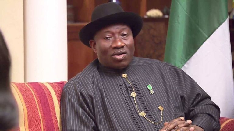 Jonathan urges prayers for mother
